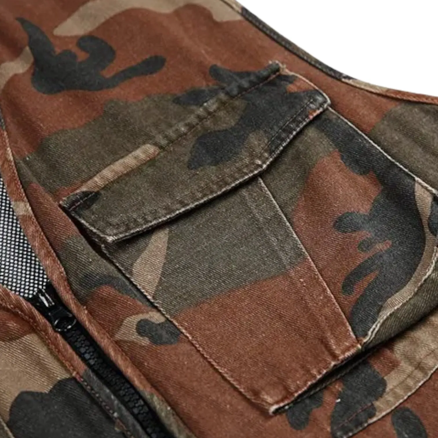 Camouflage print fisherman vest