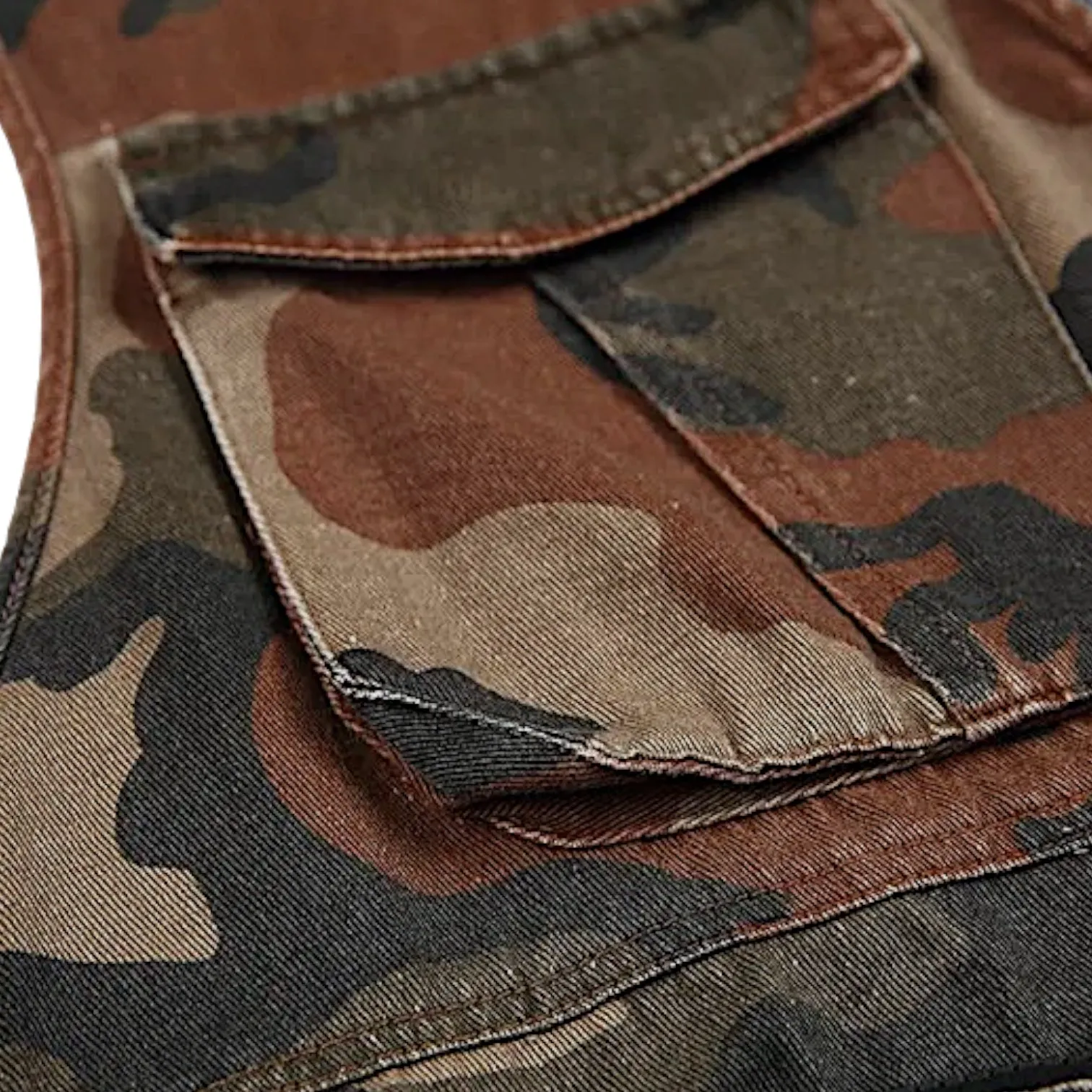 Camouflage print fisherman vest