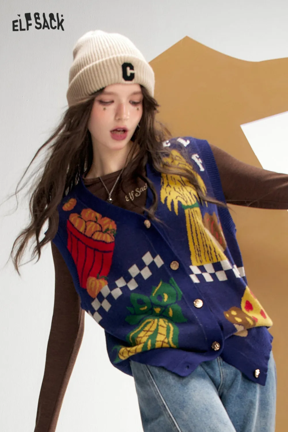 ELFSACK 2024 Autumn New Arrivals Vegetable Print Knit Vest for Women Retro Casual Layering Vest