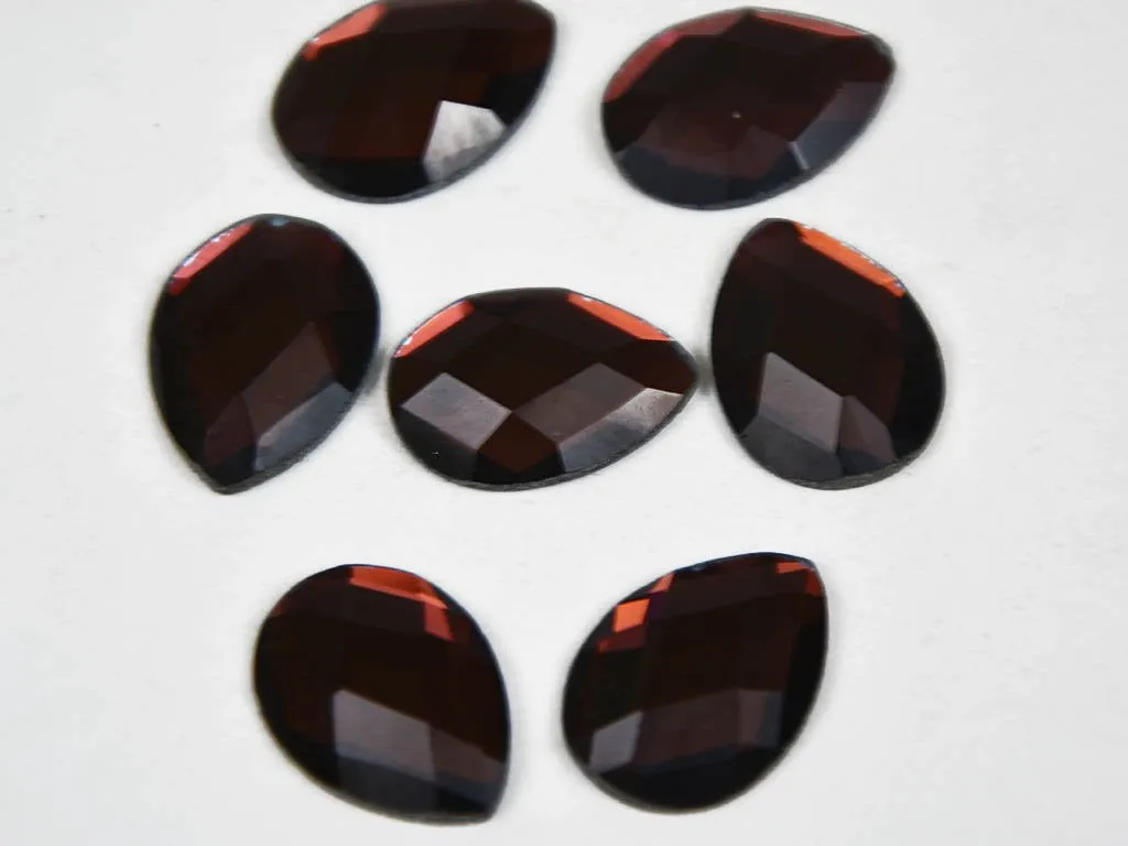 Maroon Drop Faceted Glass Stones