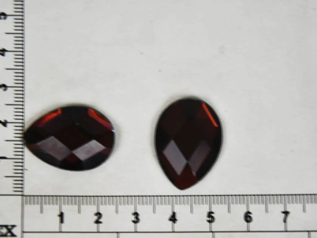Maroon Drop Faceted Glass Stones