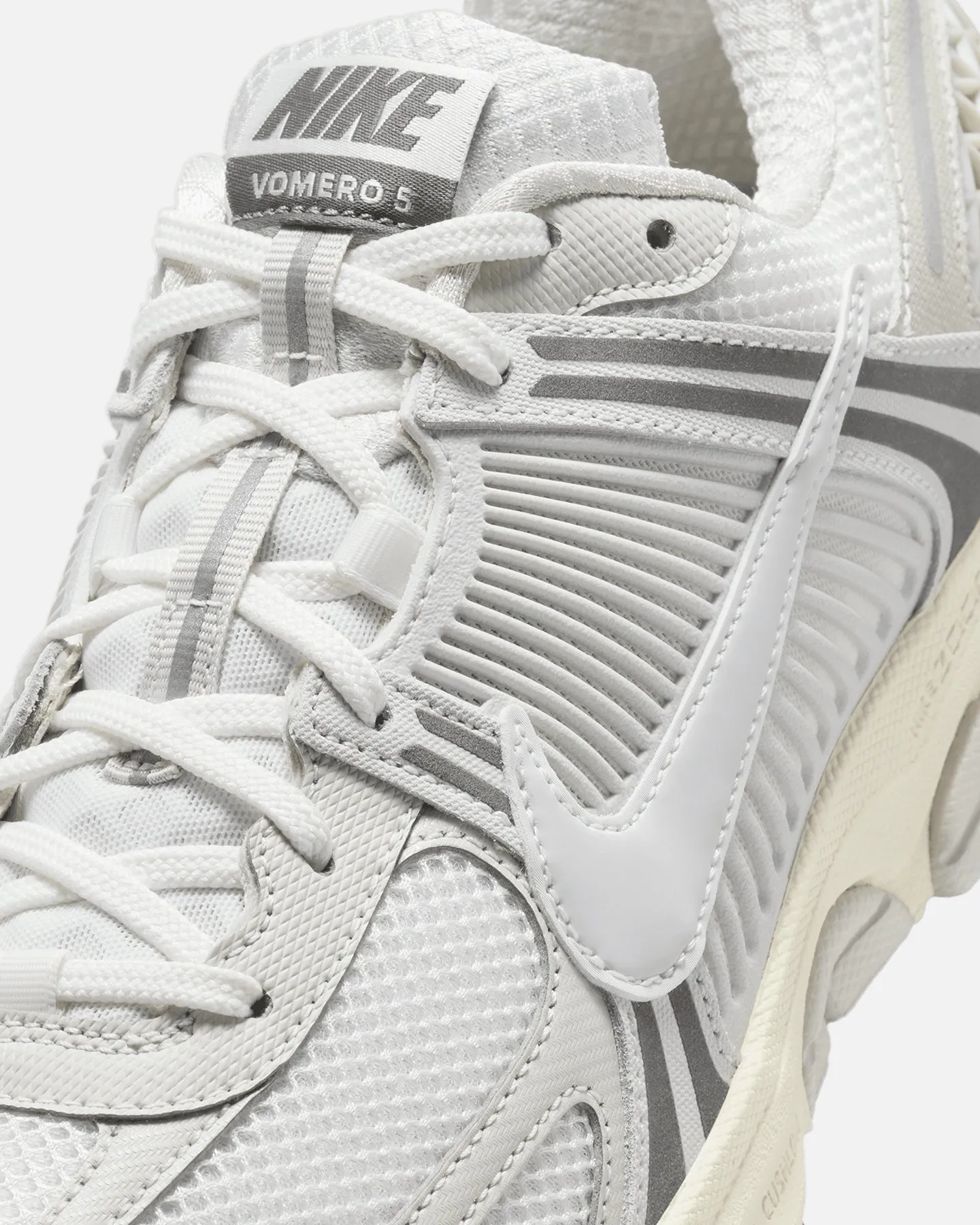 Nike Zoom Vomero 5 Platinum Tint/Photon Dust-Cashmere
