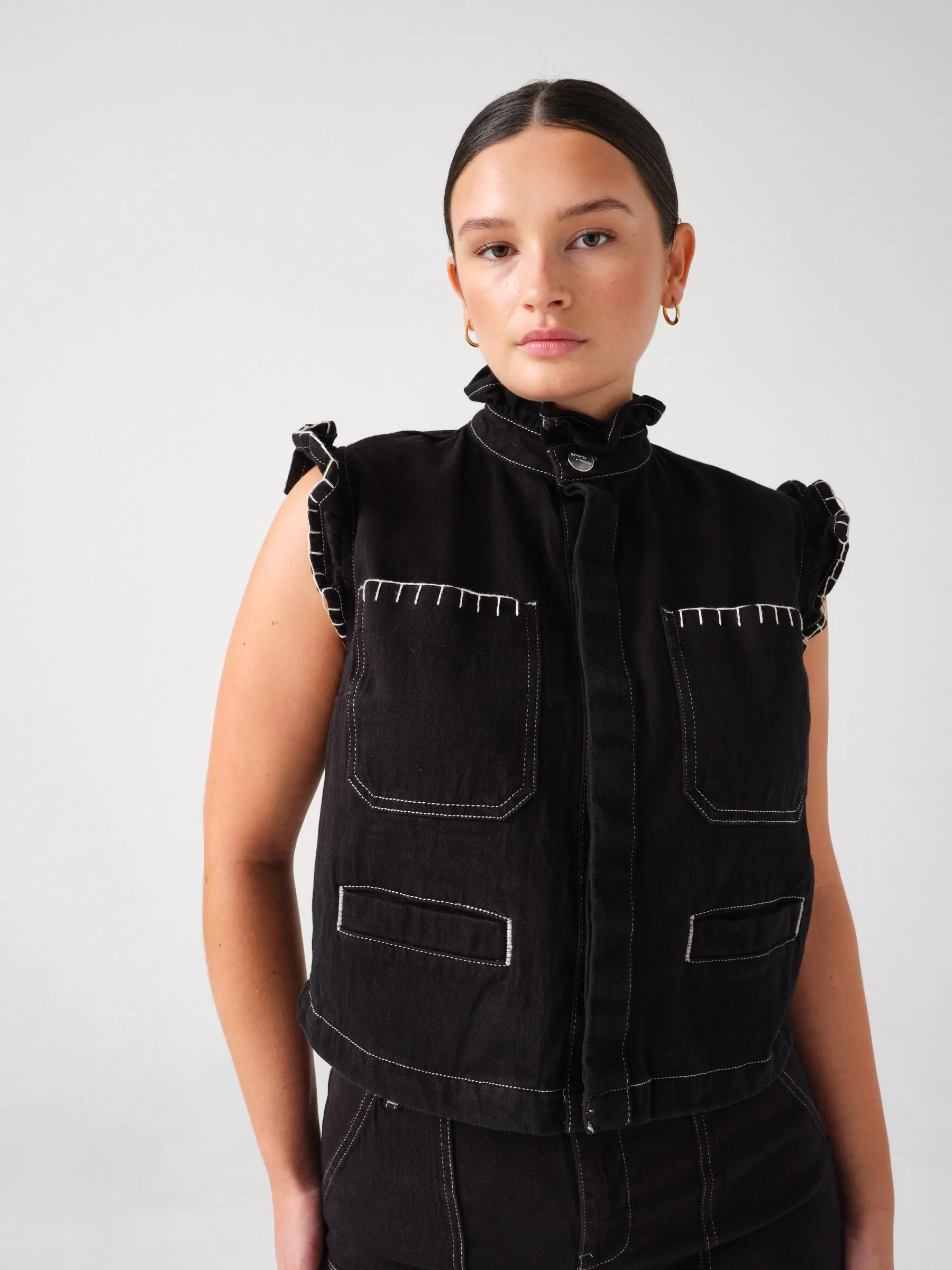 Pablo Vest in Black Denim