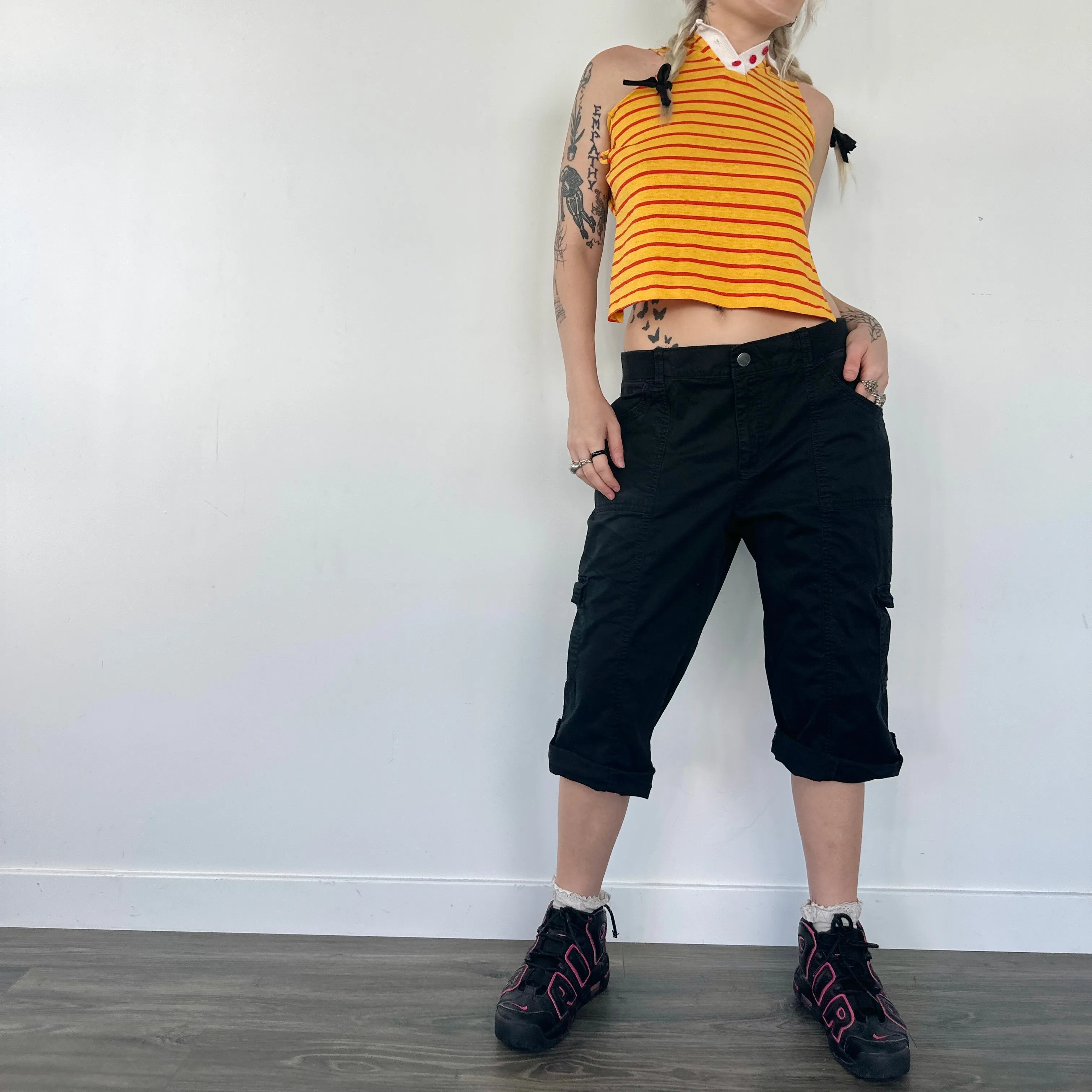 Perfect Everyday Cargo Capris (M)