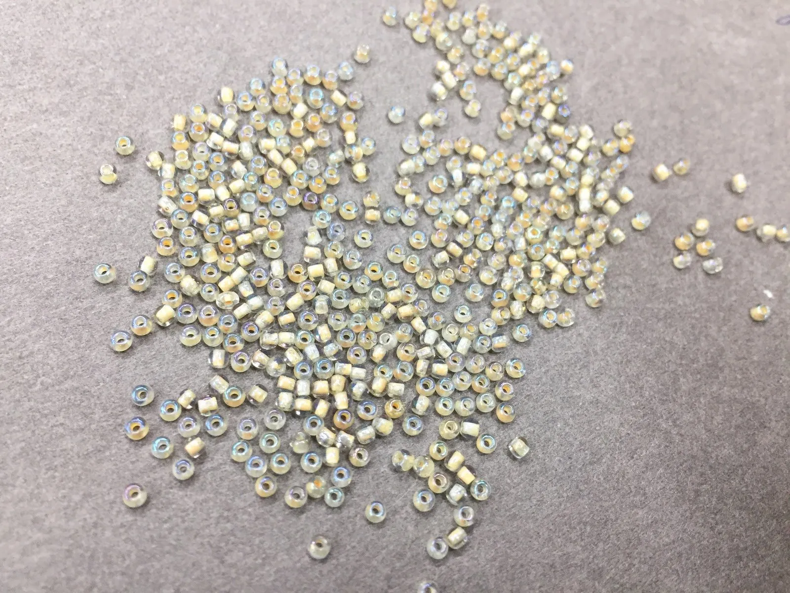 Premium Peach-Inside Transparent Round Rocaille Glass Seed Beads (Wholesale)