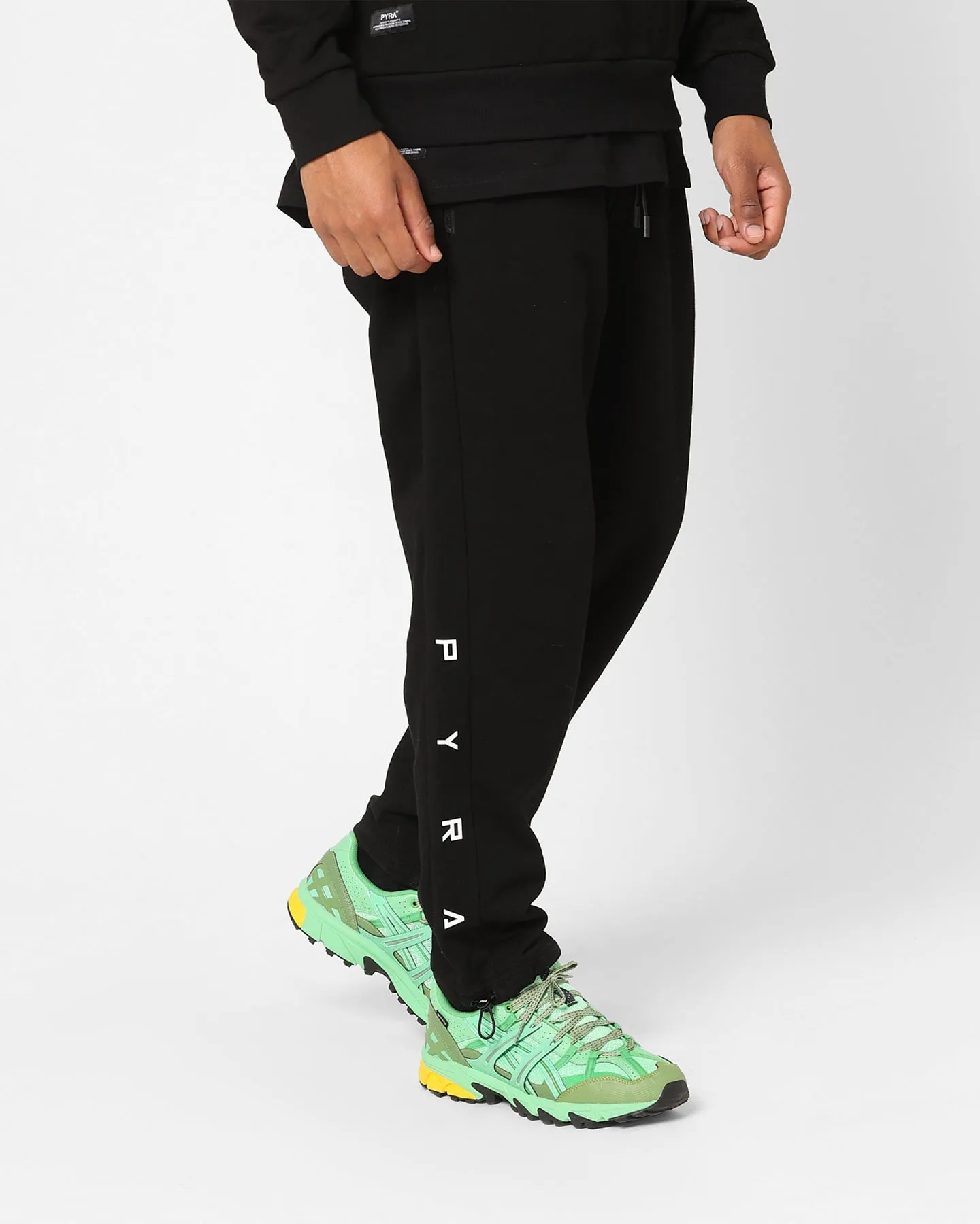 Pyra Spoor Track Pants Black/White